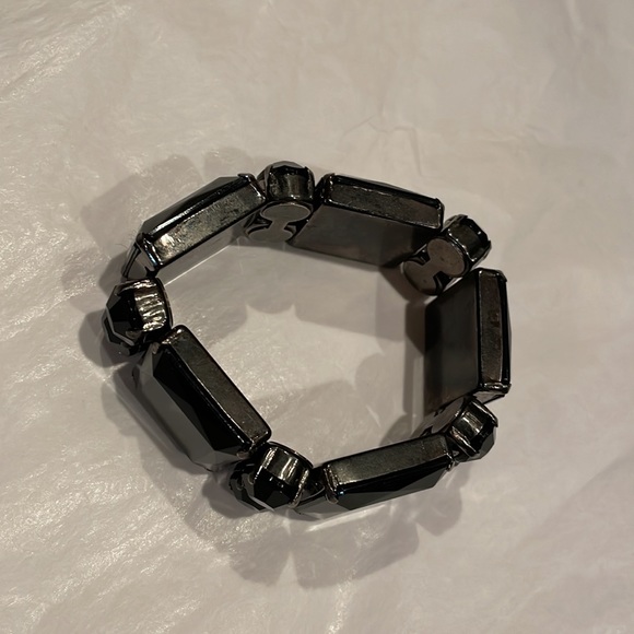 Black Chunky Bracelet - Picture 3 of 4